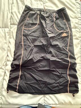 Adidas Drawstring Jogger Parachute Cream/ Pink Stitching SKIRT. Brand New!